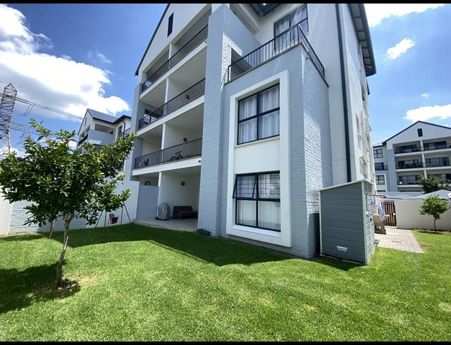 3 BEDROOM APARTMENT TO LET IN PETERVALE